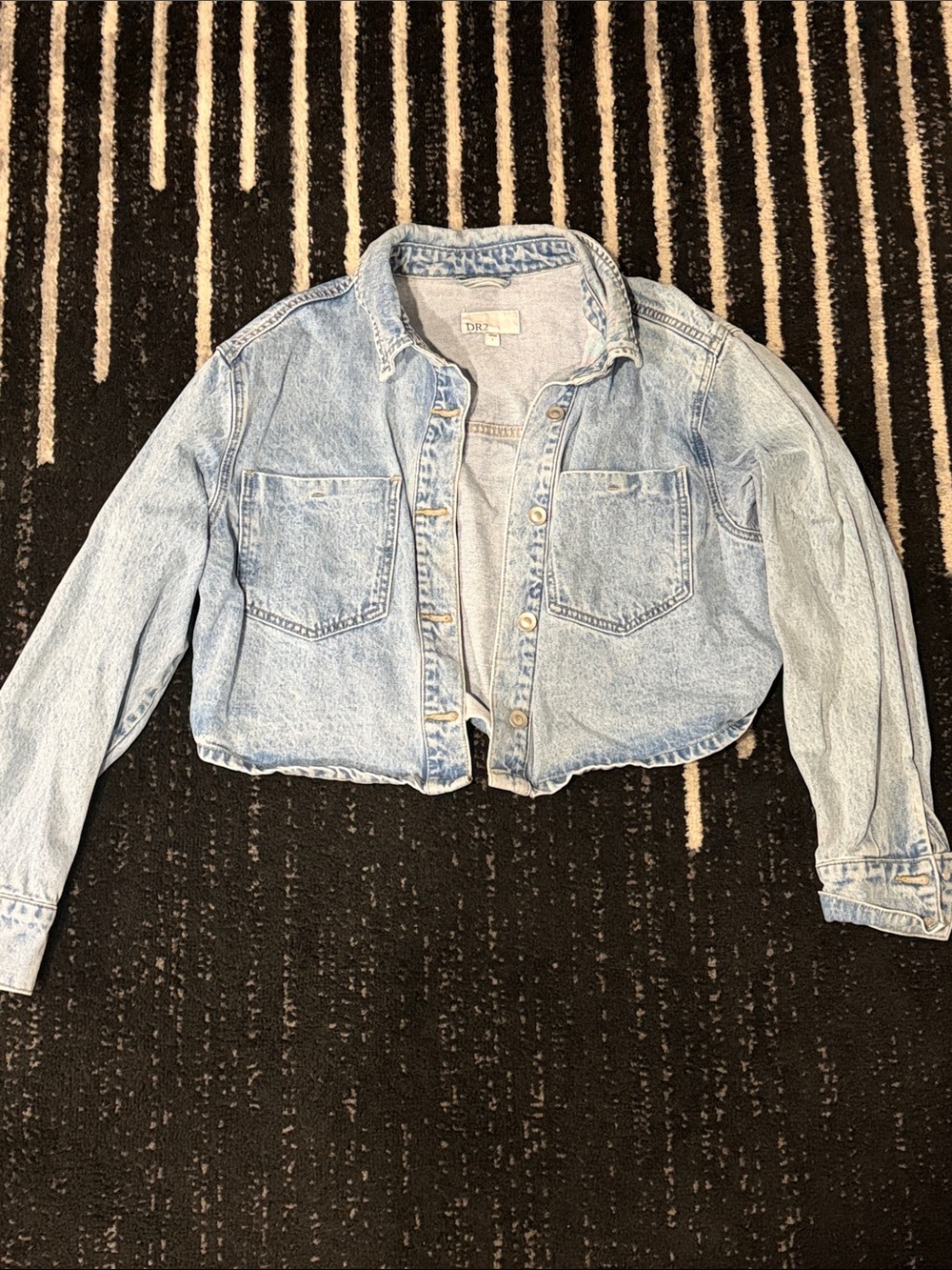 DR2 Cropped Light Wash Denim Jacket